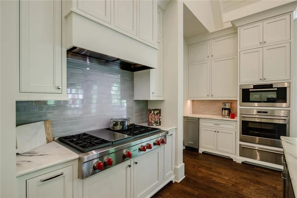 3858 Teesdale Court, Sandy Springs, Georgia 30350, 4 Bedrooms Bedrooms, ,4 BathroomsBathrooms,Residential,Sold,3858 Teesdale Court,6884268