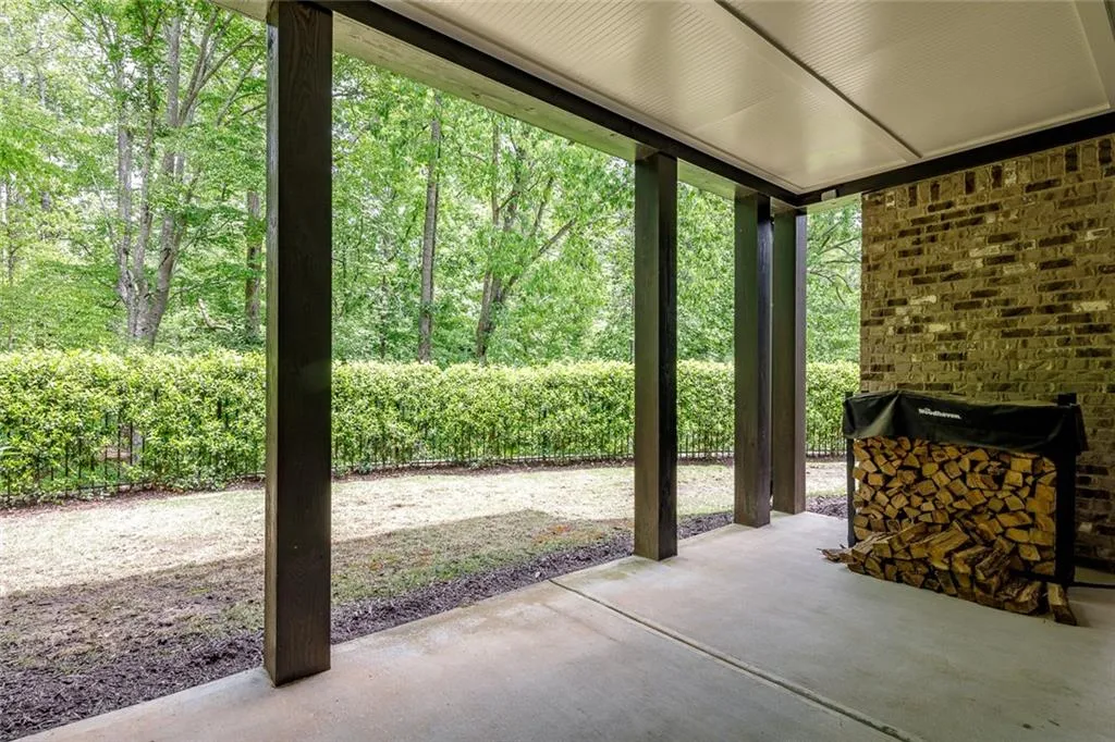 3858 Teesdale Court, Sandy Springs, Georgia 30350, 4 Bedrooms Bedrooms, ,4 BathroomsBathrooms,Residential,Sold,3858 Teesdale Court,6884268