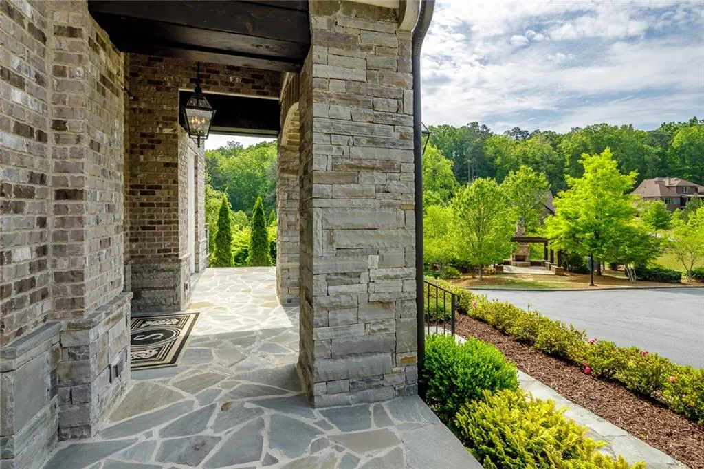 3858 Teesdale Court, Sandy Springs, Georgia 30350, 4 Bedrooms Bedrooms, ,4 BathroomsBathrooms,Residential,Sold,3858 Teesdale Court,6884268