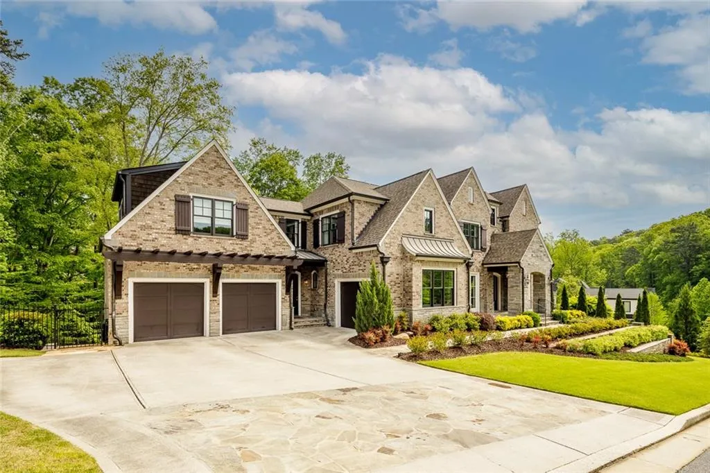 3858 Teesdale Court, Sandy Springs, Georgia 30350, 4 Bedrooms Bedrooms, ,4 BathroomsBathrooms,Residential,Sold,3858 Teesdale Court,6884268