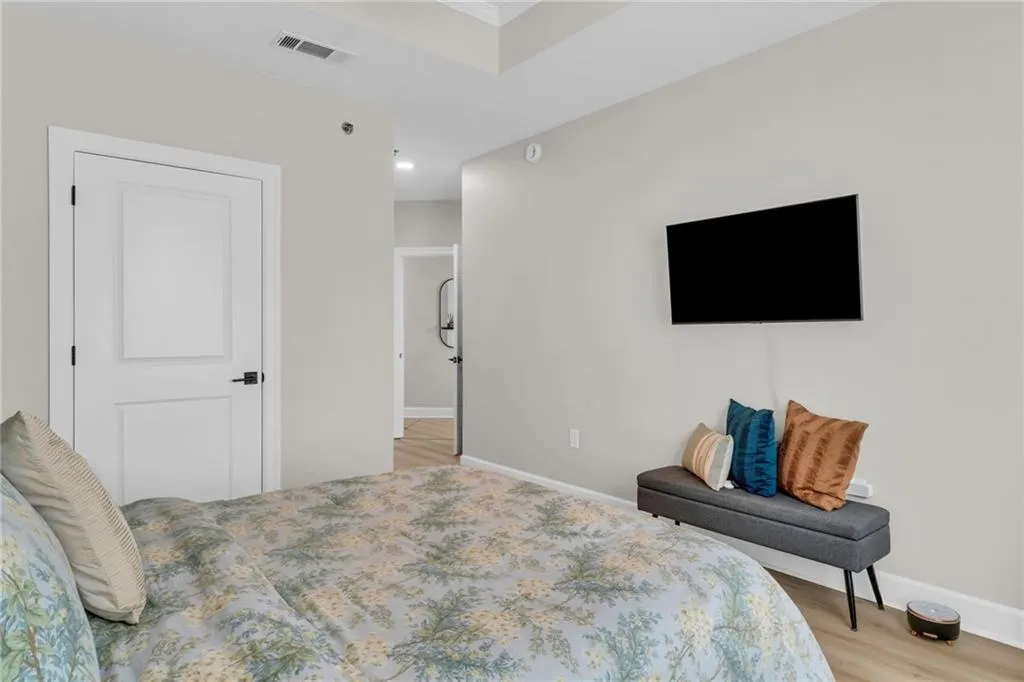 325 E Paces Ferry Road Ne Unit 2211, Atlanta, Georgia 30305, 2 Bedrooms Bedrooms, 0 ,2 BathroomsBathrooms,Residential,For Sale,325 E Paces Ferry Road Ne Unit 2211,7728024