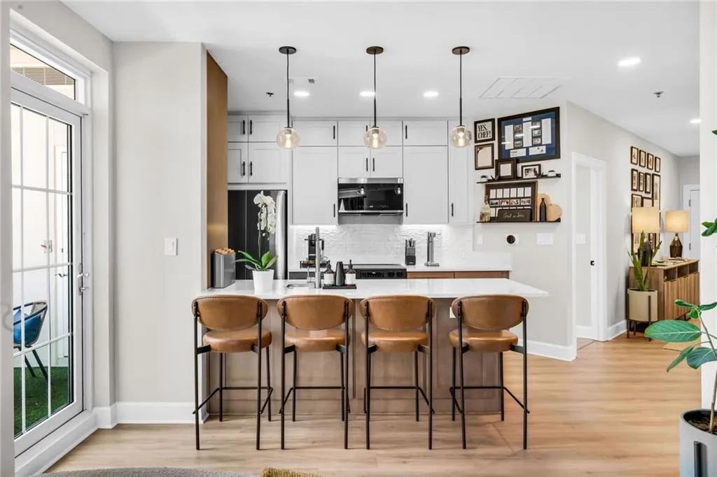 325 E Paces Ferry Road Ne Unit 2211, Atlanta, Georgia 30305, 2 Bedrooms Bedrooms, 0 ,2 BathroomsBathrooms,Residential,For Sale,325 E Paces Ferry Road Ne Unit 2211,7728024