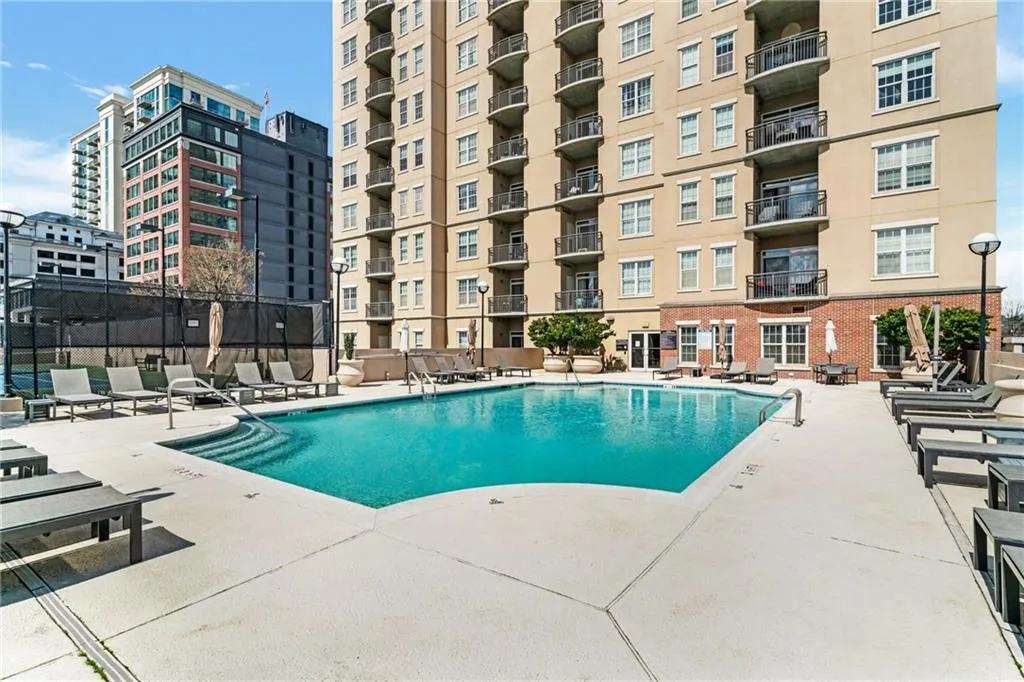 325 E Paces Ferry Road Ne Unit 2211, Atlanta, Georgia 30305, 2 Bedrooms Bedrooms, 0 ,2 BathroomsBathrooms,Residential,For Sale,325 E Paces Ferry Road Ne Unit 2211,7728024