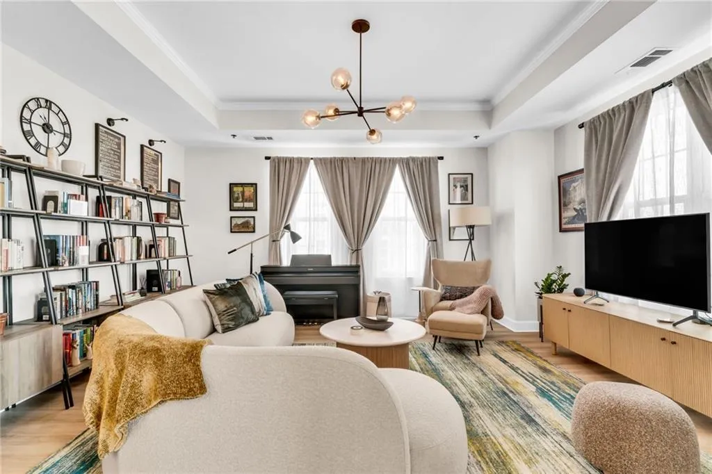 325 E Paces Ferry Road Ne Unit 2211, Atlanta, Georgia 30305, 2 Bedrooms Bedrooms, 0 ,2 BathroomsBathrooms,Residential,For Sale,325 E Paces Ferry Road Ne Unit 2211,7728024