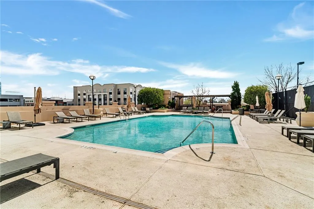 325 E Paces Ferry Road Ne Unit 2211, Atlanta, Georgia 30305, 2 Bedrooms Bedrooms, 0 ,2 BathroomsBathrooms,Residential,For Sale,325 E Paces Ferry Road Ne Unit 2211,7728024