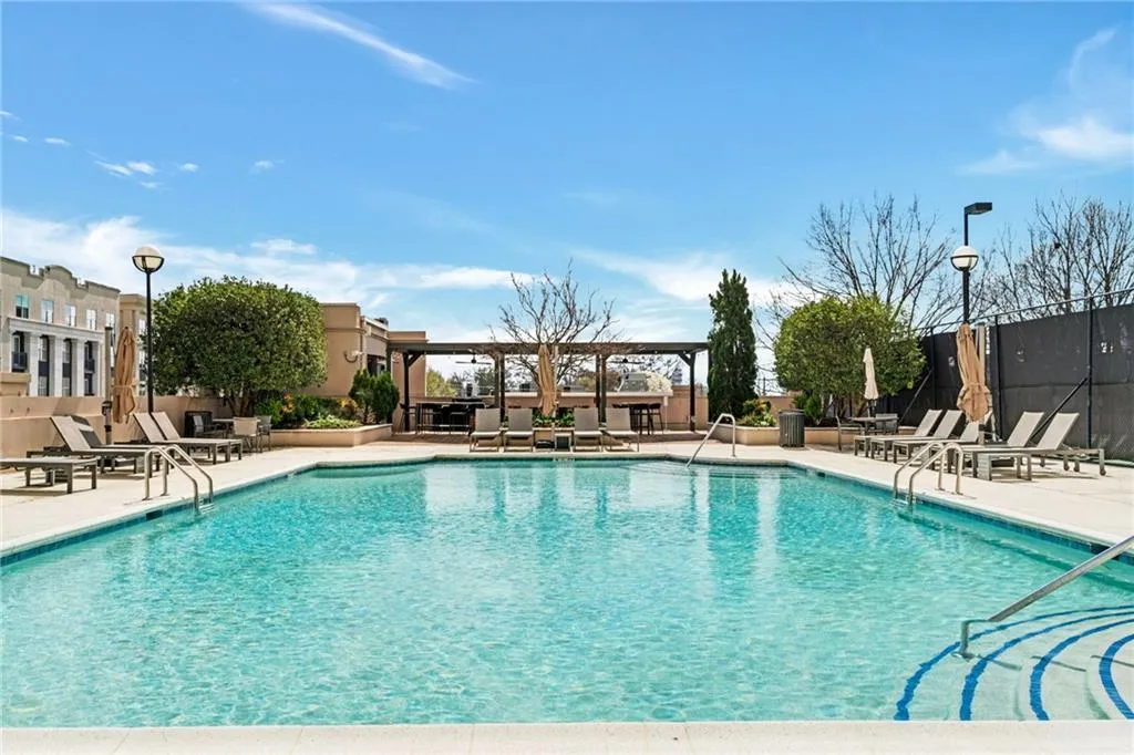 325 E Paces Ferry Road Ne Unit 2211, Atlanta, Georgia 30305, 2 Bedrooms Bedrooms, 0 ,2 BathroomsBathrooms,Residential,For Sale,325 E Paces Ferry Road Ne Unit 2211,7728024