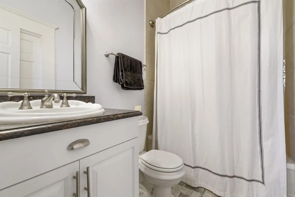 259 14th Street Unit 304, Atlanta, Georgia 30324, 2 Bedrooms Bedrooms, ,2 BathroomsBathrooms,Residential,Sold,259 14th Street Unit 304,5800486