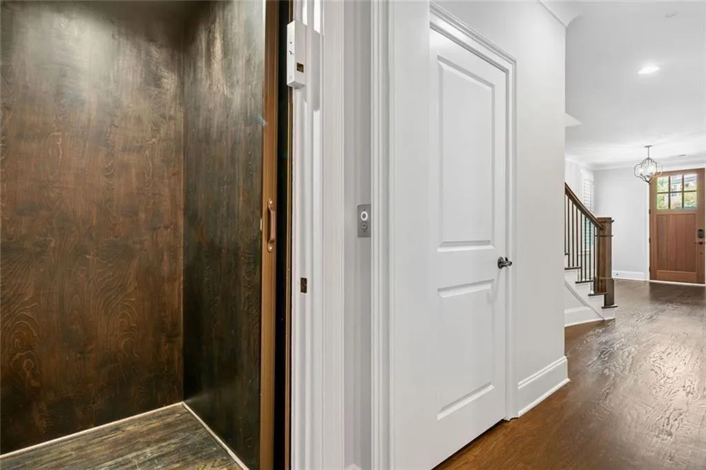 2111 Bellrick Road Nw, Atlanta, Georgia 30318, 5 Bedrooms Bedrooms, ,5 BathroomsBathrooms,Residential,For Sale,2111 Bellrick Road Nw,7597460