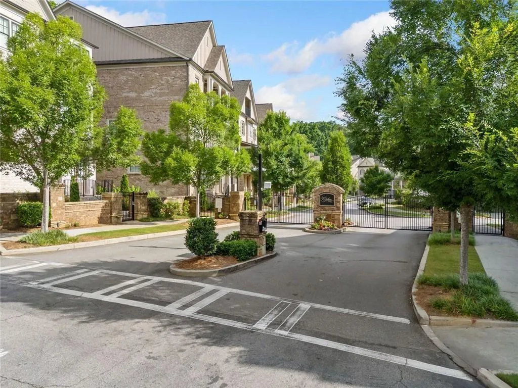 2111 Bellrick Road Nw, Atlanta, Georgia 30318, 5 Bedrooms Bedrooms, ,5 BathroomsBathrooms,Residential,For Sale,2111 Bellrick Road Nw,7597460