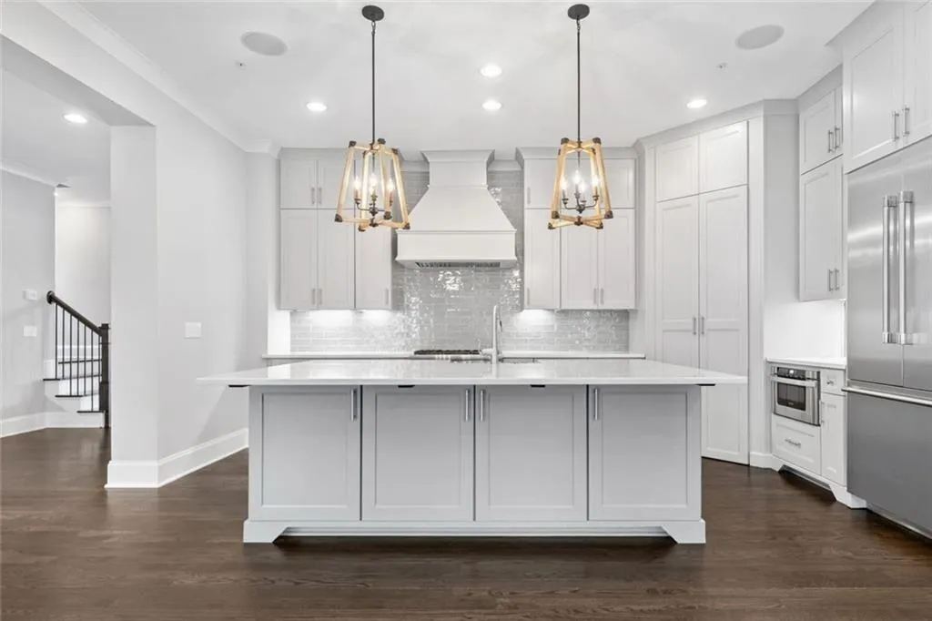 2111 Bellrick Road Nw, Atlanta, Georgia 30318, 5 Bedrooms Bedrooms, ,5 BathroomsBathrooms,Residential,For Sale,2111 Bellrick Road Nw,7597460