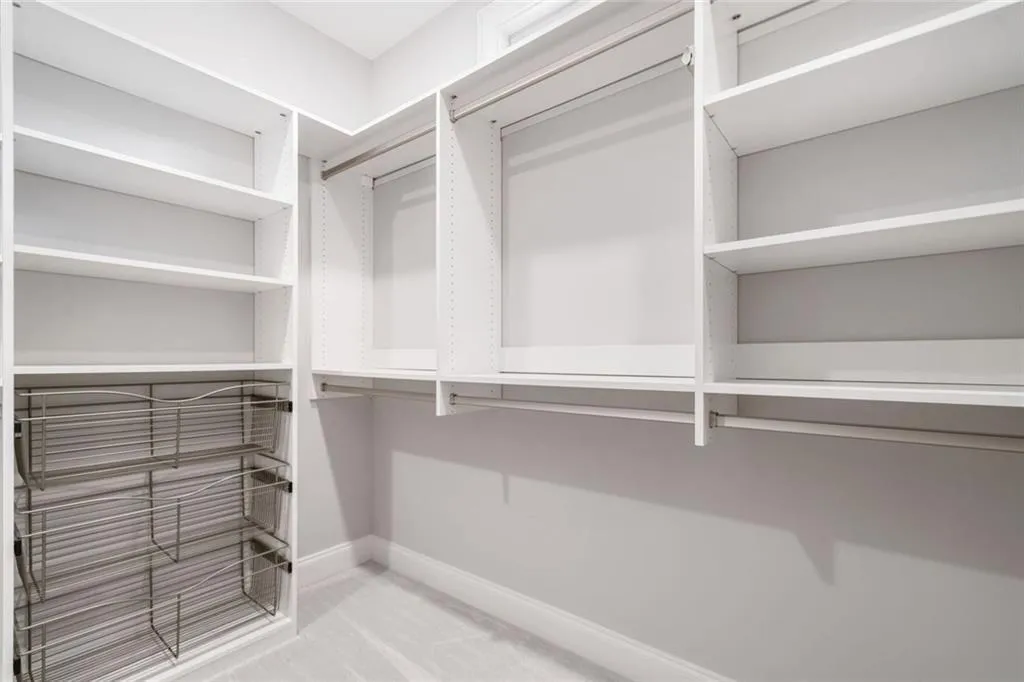 2111 Bellrick Road Nw, Atlanta, Georgia 30318, 5 Bedrooms Bedrooms, ,5 BathroomsBathrooms,Residential,For Sale,2111 Bellrick Road Nw,7597460