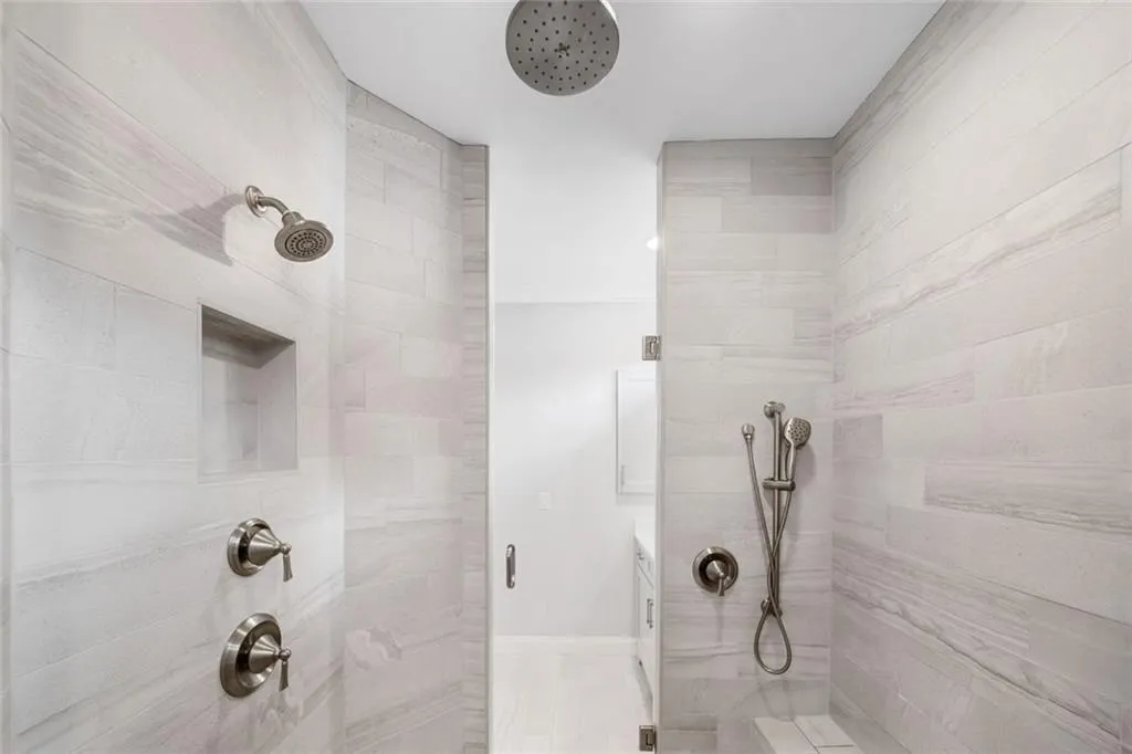 2111 Bellrick Road Nw, Atlanta, Georgia 30318, 5 Bedrooms Bedrooms, ,5 BathroomsBathrooms,Residential,For Sale,2111 Bellrick Road Nw,7597460