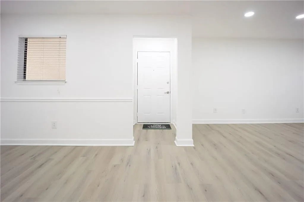 2712 Huntingdon Chase, Atlanta, Georgia 30350, 2 Bedrooms Bedrooms, ,2 BathroomsBathrooms,Residential,For Sale,2712 Huntingdon Chase,7671299 2712 Huntingdon Chase, Atlanta, Georgia 30350, 2 Bedrooms Bedrooms, ,2 BathroomsBathrooms,Residential,For Sale,2712 Huntingdon Chase,7671299