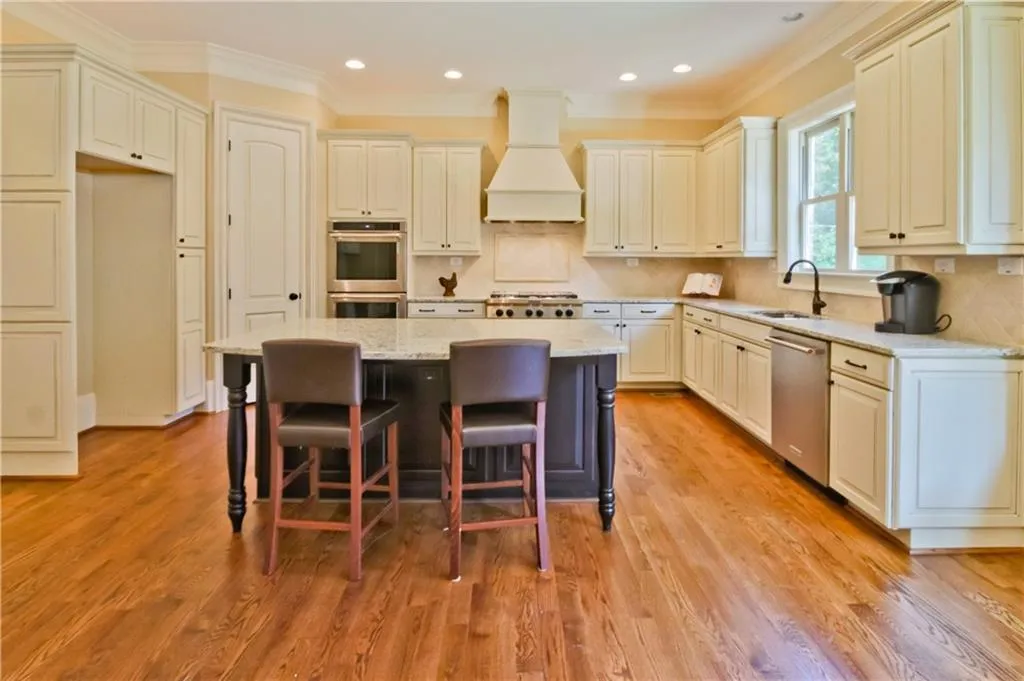 6345 Long Island Drive, Sandy Springs, Georgia 30328, 4 Bedrooms Bedrooms, ,3 BathroomsBathrooms,Residential,Sold,6345 Long Island Drive,5631146