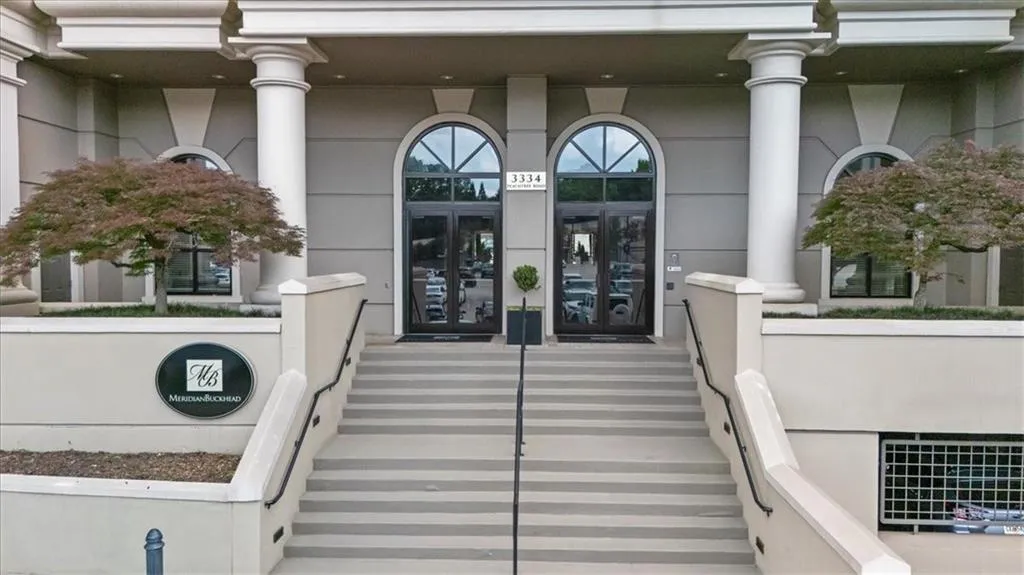 3334 Peachtree Road Ne Unit 608, Atlanta, Georgia 30326, 2 Bedrooms Bedrooms, ,2 BathroomsBathrooms,Residential,For Sale,3334 Peachtree Road Ne Unit 608,7642769