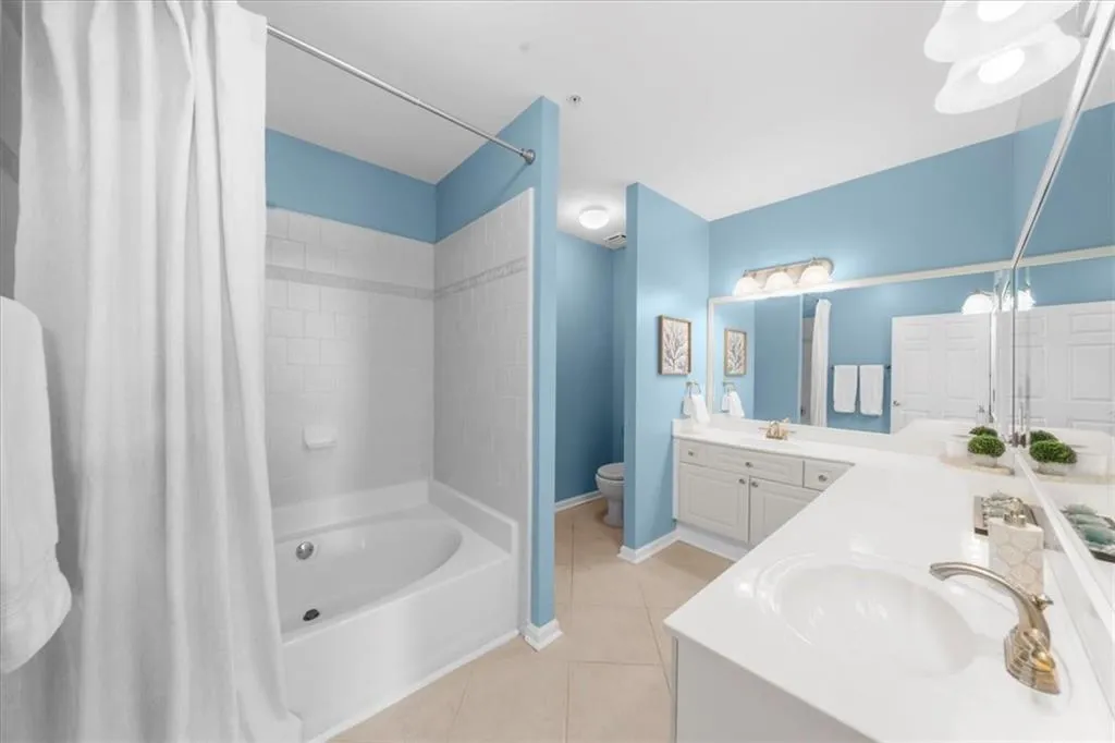3334 Peachtree Road Ne Unit 608, Atlanta, Georgia 30326, 2 Bedrooms Bedrooms, ,2 BathroomsBathrooms,Residential,For Sale,3334 Peachtree Road Ne Unit 608,7642769
