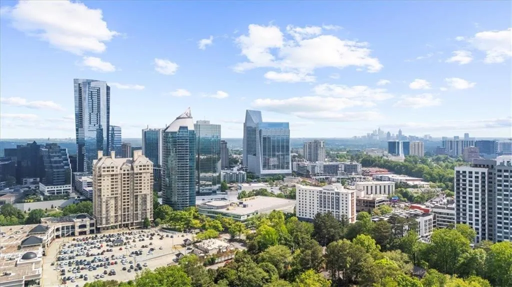 3334 Peachtree Road Ne Unit 608, Atlanta, Georgia 30326, 2 Bedrooms Bedrooms, ,2 BathroomsBathrooms,Residential,For Sale,3334 Peachtree Road Ne Unit 608,7642769
