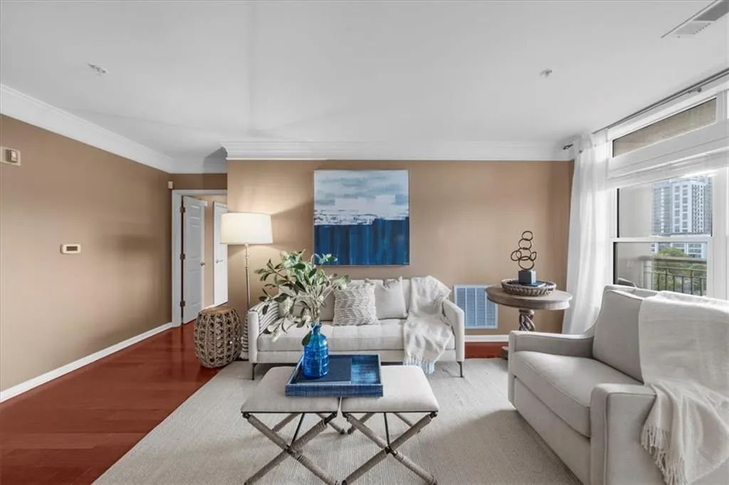 3334 Peachtree Road Ne Unit 608, Atlanta, Georgia 30326, 2 Bedrooms Bedrooms, ,2 BathroomsBathrooms,Residential,For Sale,3334 Peachtree Road Ne Unit 608,7642769