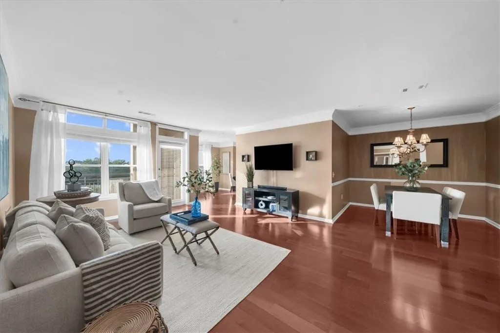 3334 Peachtree Road Ne Unit 608, Atlanta, Georgia 30326, 2 Bedrooms Bedrooms, ,2 BathroomsBathrooms,Residential,For Sale,3334 Peachtree Road Ne Unit 608,7642769