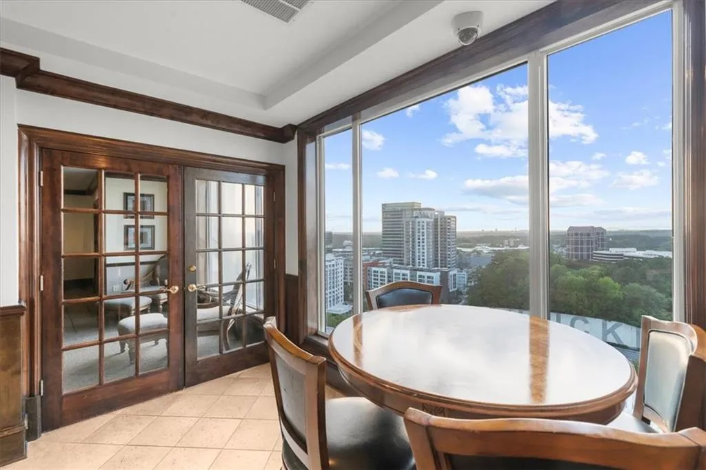 3334 Peachtree Road Ne Unit 608, Atlanta, Georgia 30326, 2 Bedrooms Bedrooms, ,2 BathroomsBathrooms,Residential,For Sale,3334 Peachtree Road Ne Unit 608,7642769
