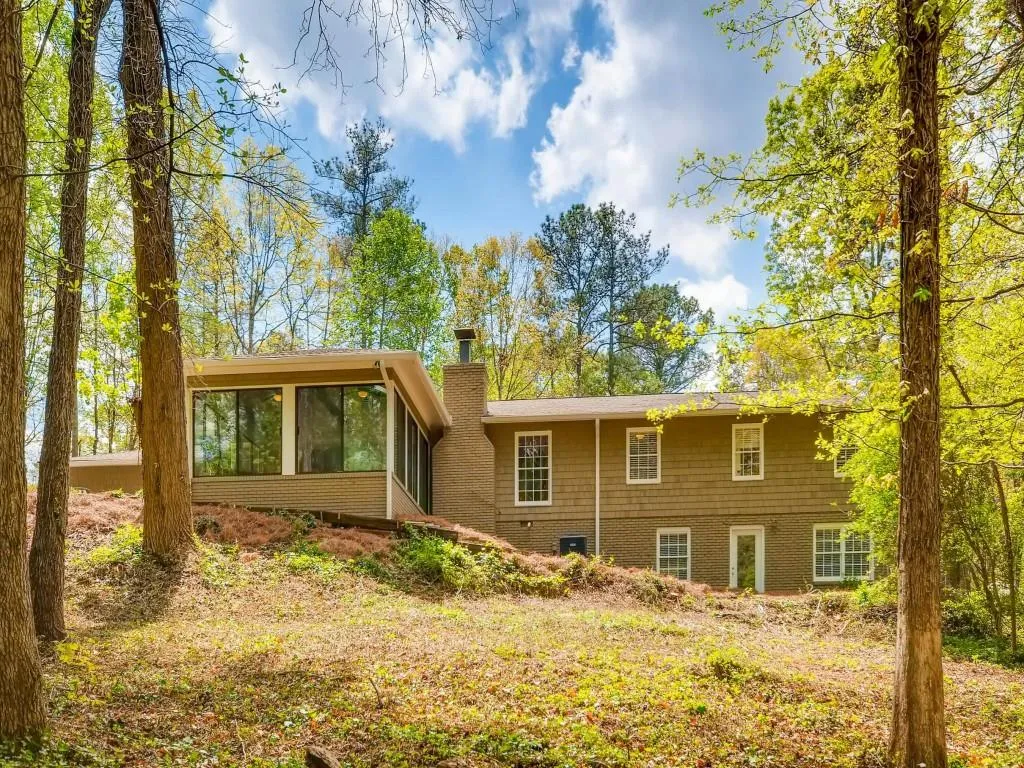 1020 Hightower Trail, Sandy Springs, Georgia 30350, 4 Bedrooms Bedrooms, ,3 BathroomsBathrooms,Residential,Sold,1020 Hightower Trail,5833491