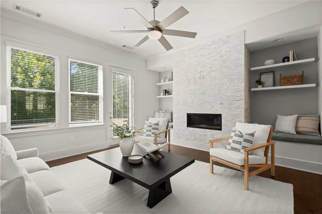 6601 Cadence Boulevard, Atlanta, Georgia 30328, 3 Bedrooms Bedrooms, ,4 BathroomsBathrooms,Residential,For Sale,6601 Cadence Boulevard,7617309