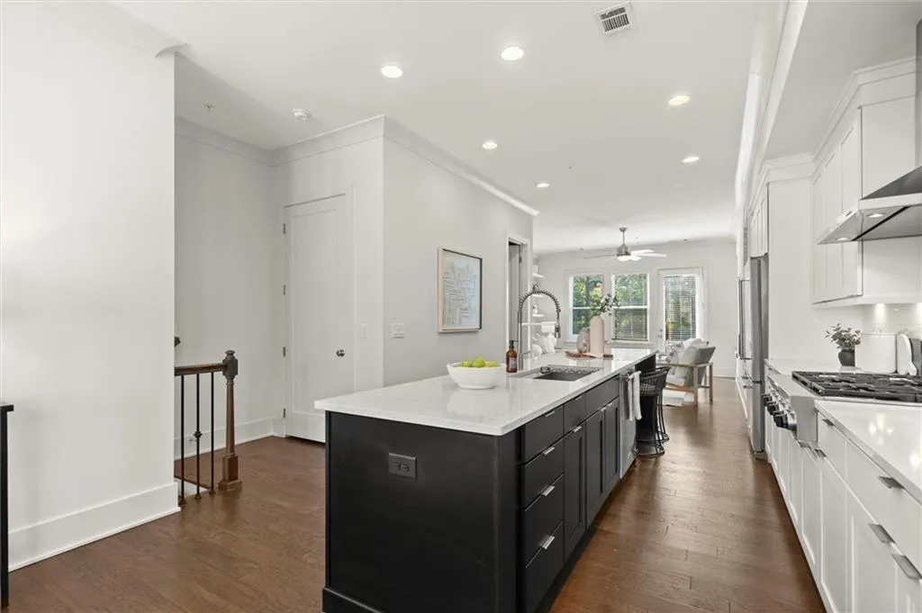 6601 Cadence Boulevard, Atlanta, Georgia 30328, 3 Bedrooms Bedrooms, ,4 BathroomsBathrooms,Residential,For Sale,6601 Cadence Boulevard,7617309
