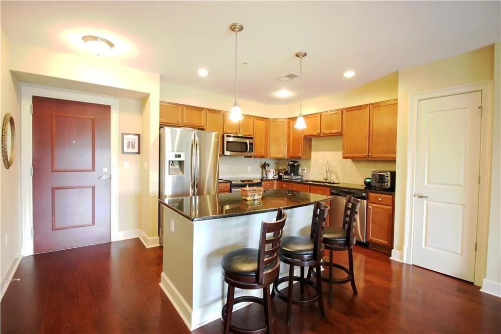 200 River Vista Drive Unit 641, Sandy Springs, Georgia 30339, 2 Bedrooms Bedrooms, ,2 BathroomsBathrooms,Residential,Sold,200 River Vista Drive Unit 641,6622443