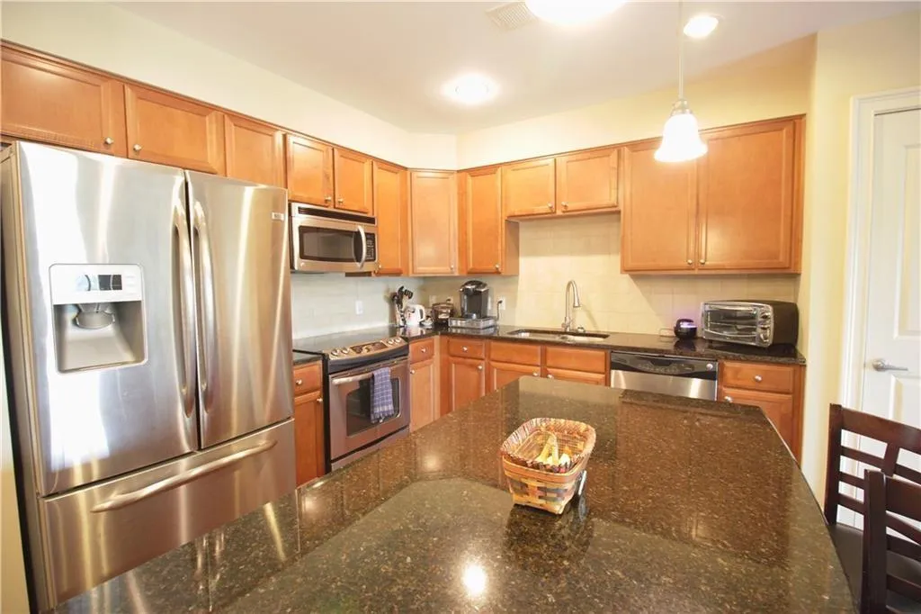 200 River Vista Drive Unit 641, Sandy Springs, Georgia 30339, 2 Bedrooms Bedrooms, ,2 BathroomsBathrooms,Residential,Sold,200 River Vista Drive Unit 641,6622443