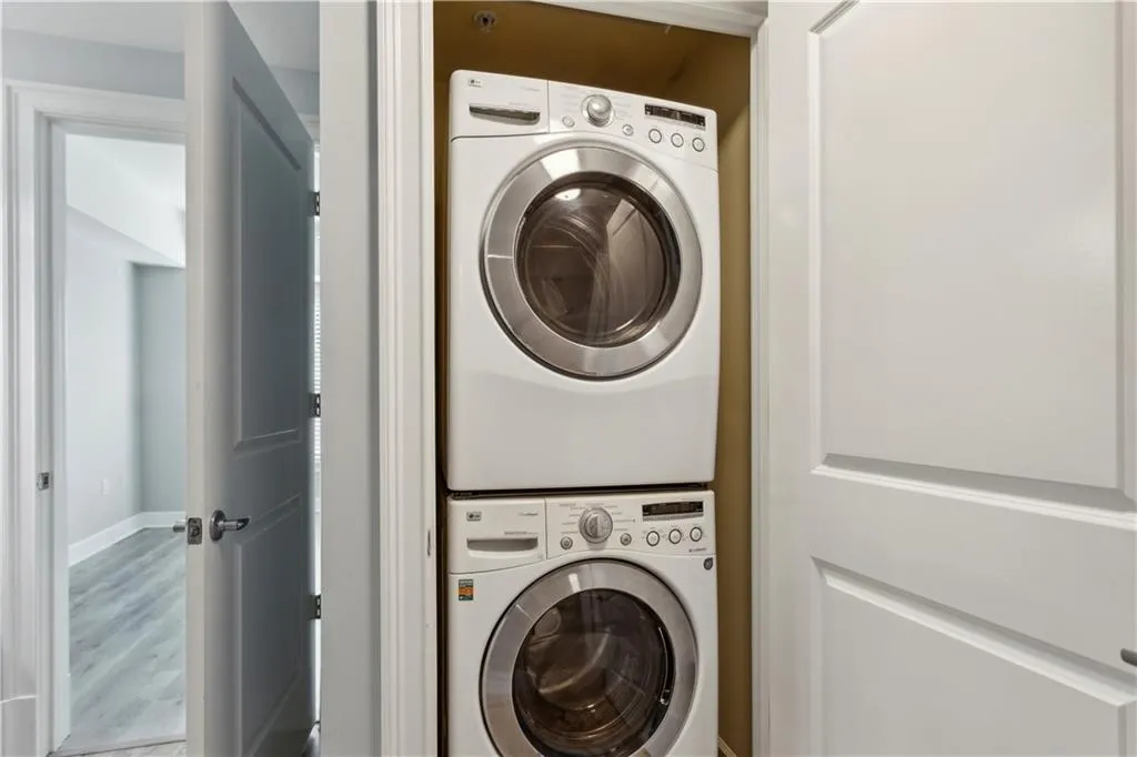 200 River Vista Drive Unit 429, Atlanta, Georgia 30339, 1 Bedroom Bedrooms, ,1 BathroomBathrooms,Residential,Sold,200 River Vista Drive Unit 429,7437681