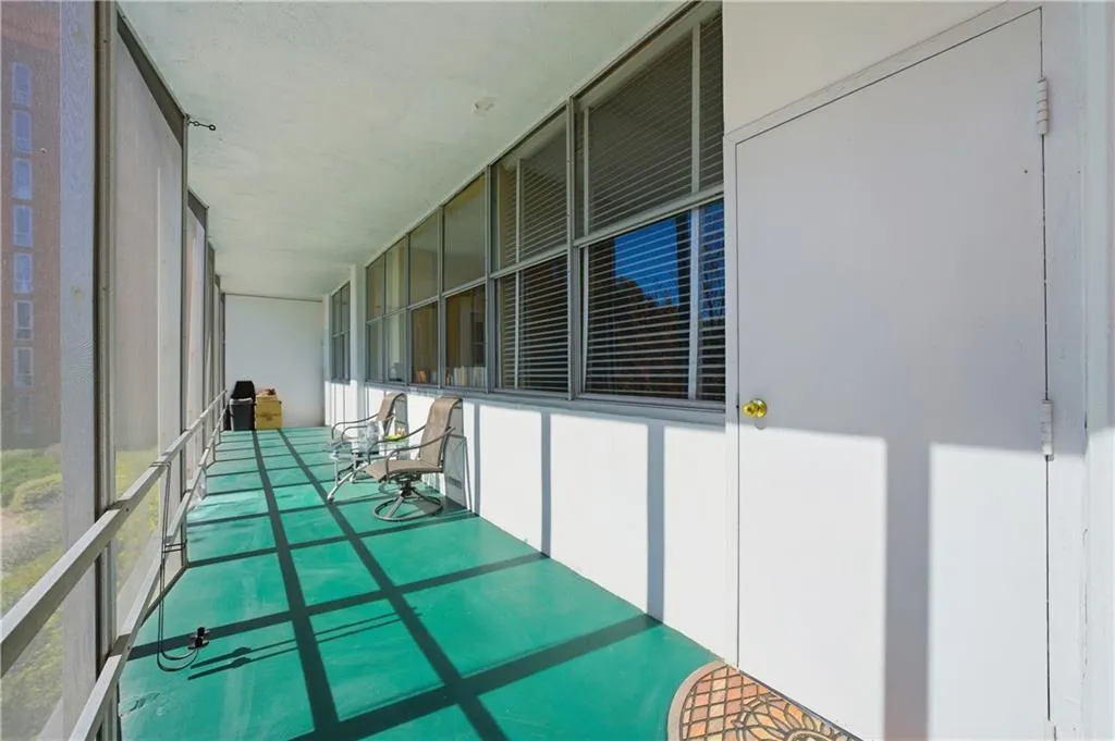 3060 Pharr Court North Nw Unit 223, Atlanta, Georgia 30305, 2 Bedrooms Bedrooms, ,1 BathroomBathrooms,Residential,For Sale,3060 Pharr Court North Nw Unit 223,7672514