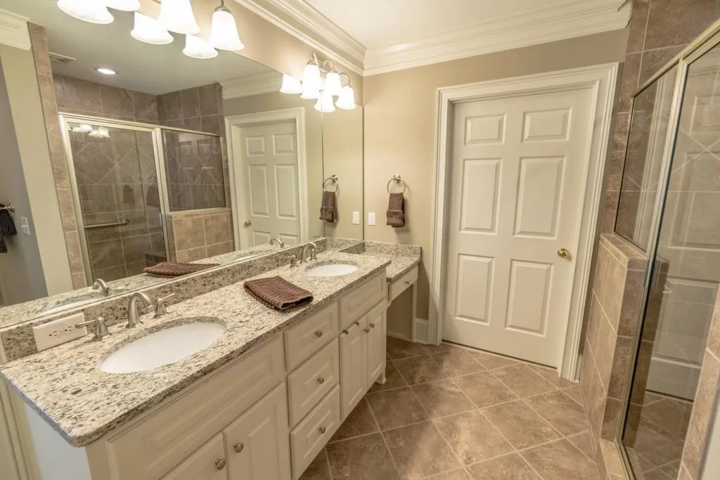 8410 Lazy Oaks Court, Sandy Springs, Georgia 30350, 6 Bedrooms Bedrooms, ,6 BathroomsBathrooms,Residential,Sold,8410 Lazy Oaks Court,6792774