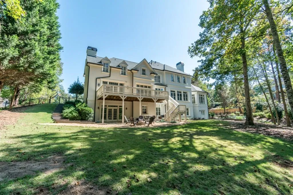 8410 Lazy Oaks Court, Sandy Springs, Georgia 30350, 6 Bedrooms Bedrooms, ,6 BathroomsBathrooms,Residential,Sold,8410 Lazy Oaks Court,6792774