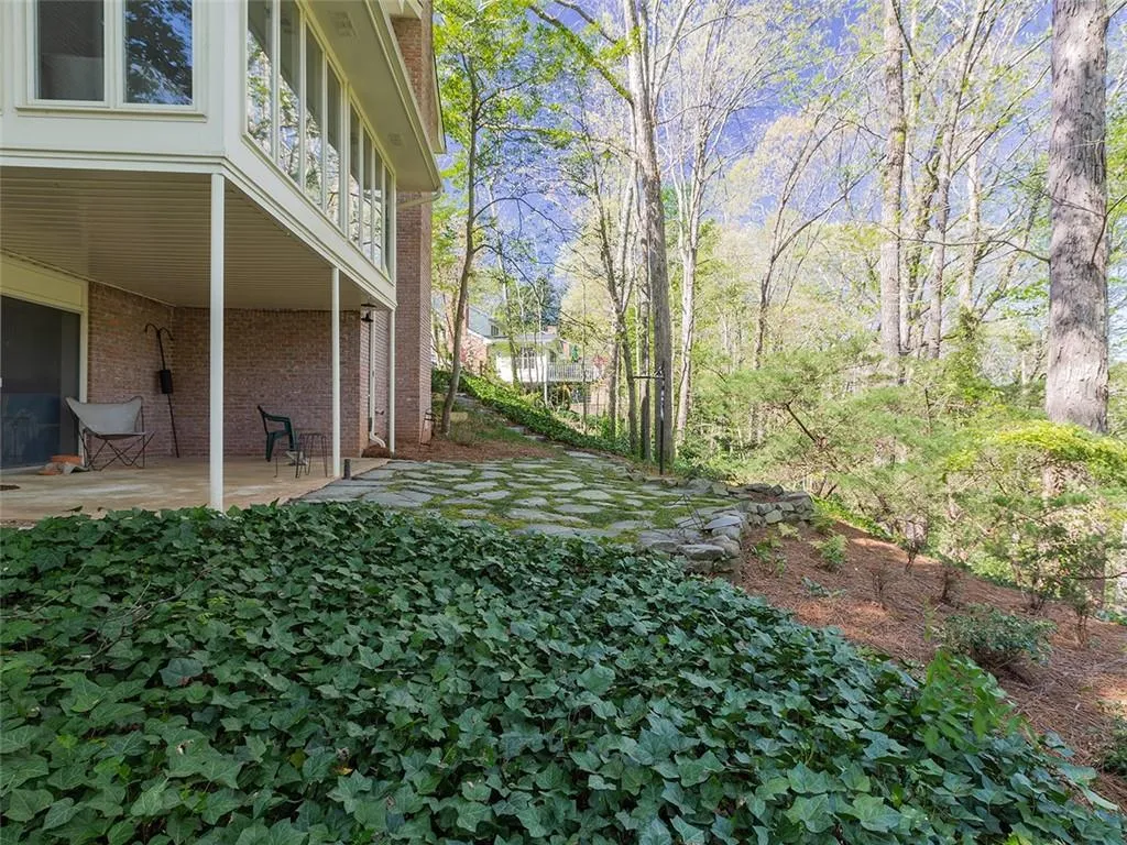 910 Edgewater Trail, Sandy Springs, Georgia 30328, 4 Bedrooms Bedrooms, ,3 BathroomsBathrooms,Residential,Sold,910 Edgewater Trail,6869060 910 Edgewater Trail, Sandy Springs, Georgia 30328, 4 Bedrooms Bedrooms, ,3 BathroomsBathrooms,Residential,Sold,910 Edgewater Trail,6869060