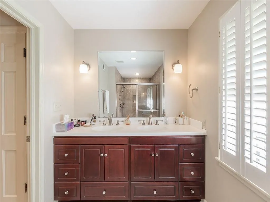 910 Edgewater Trail, Sandy Springs, Georgia 30328, 4 Bedrooms Bedrooms, ,3 BathroomsBathrooms,Residential,Sold,910 Edgewater Trail,6869060 910 Edgewater Trail, Sandy Springs, Georgia 30328, 4 Bedrooms Bedrooms, ,3 BathroomsBathrooms,Residential,Sold,910 Edgewater Trail,6869060