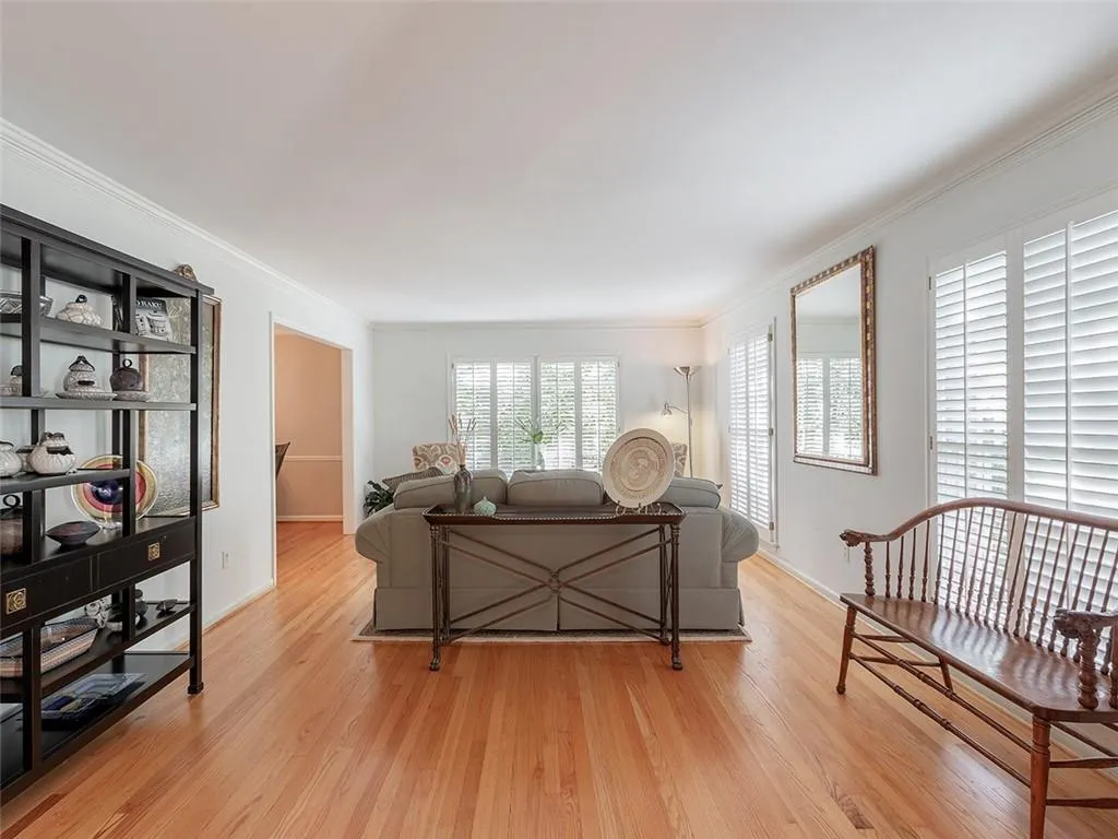 910 Edgewater Trail, Sandy Springs, Georgia 30328, 4 Bedrooms Bedrooms, ,3 BathroomsBathrooms,Residential,Sold,910 Edgewater Trail,6869060 910 Edgewater Trail, Sandy Springs, Georgia 30328, 4 Bedrooms Bedrooms, ,3 BathroomsBathrooms,Residential,Sold,910 Edgewater Trail,6869060