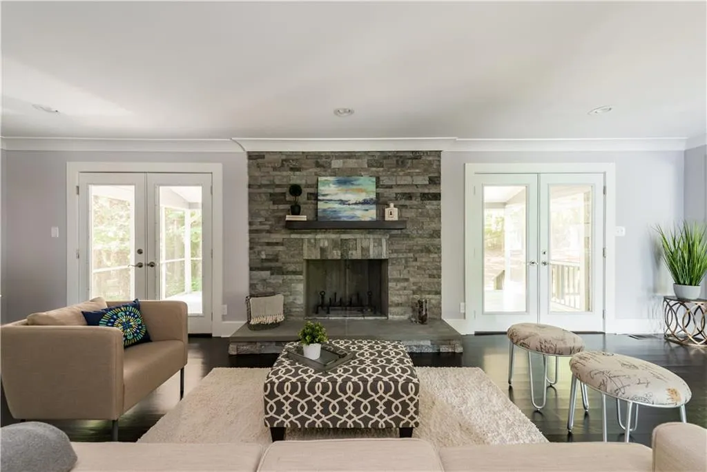 20 Serendipity Way, Sandy Springs, Georgia 30350, 5 Bedrooms Bedrooms, ,4 BathroomsBathrooms,Residential,Sold,20 Serendipity Way,5748034