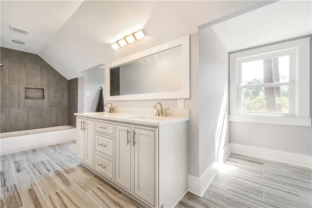 20 Serendipity Way, Sandy Springs, Georgia 30350, 5 Bedrooms Bedrooms, ,4 BathroomsBathrooms,Residential,Sold,20 Serendipity Way,5748034