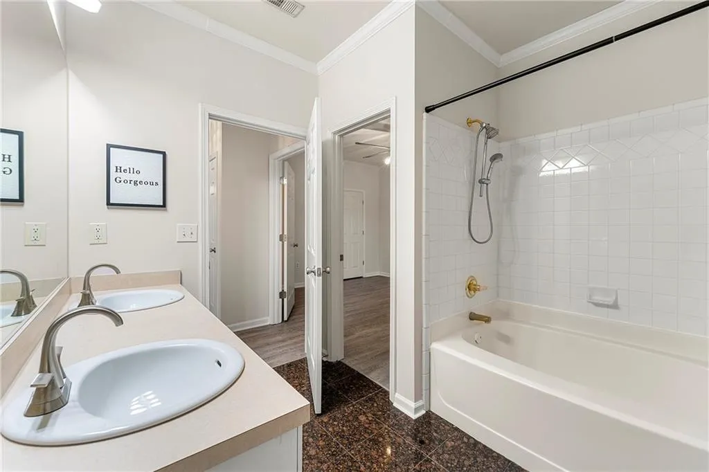 2400 Cumberland Parkway Se Unit 411, Atlanta, Georgia 30339, 2 Bedrooms Bedrooms, ,1 BathroomBathrooms,Residential,For Sale,2400 Cumberland Parkway Se Unit 411,7619612