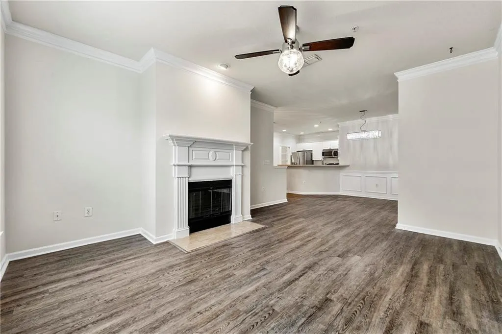 2400 Cumberland Parkway Se Unit 411, Atlanta, Georgia 30339, 2 Bedrooms Bedrooms, ,1 BathroomBathrooms,Residential,For Sale,2400 Cumberland Parkway Se Unit 411,7619612