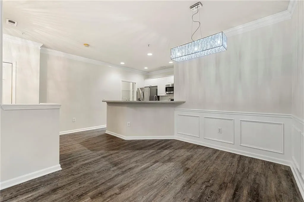 2400 Cumberland Parkway Se Unit 411, Atlanta, Georgia 30339, 2 Bedrooms Bedrooms, ,1 BathroomBathrooms,Residential,For Sale,2400 Cumberland Parkway Se Unit 411,7619612