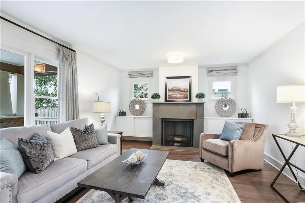 811 Verner Street Nw, Atlanta, Georgia 30318, 5 Bedrooms Bedrooms, ,4 BathroomsBathrooms,Residential,Sold,811 Verner Street Nw,5978397