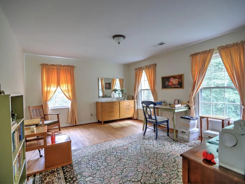 225 Glencourtney Drive, Sandy Springs, Georgia 30328, 4 Bedrooms Bedrooms, ,3 BathroomsBathrooms,Residential,Sold,225 Glencourtney Drive,6530330