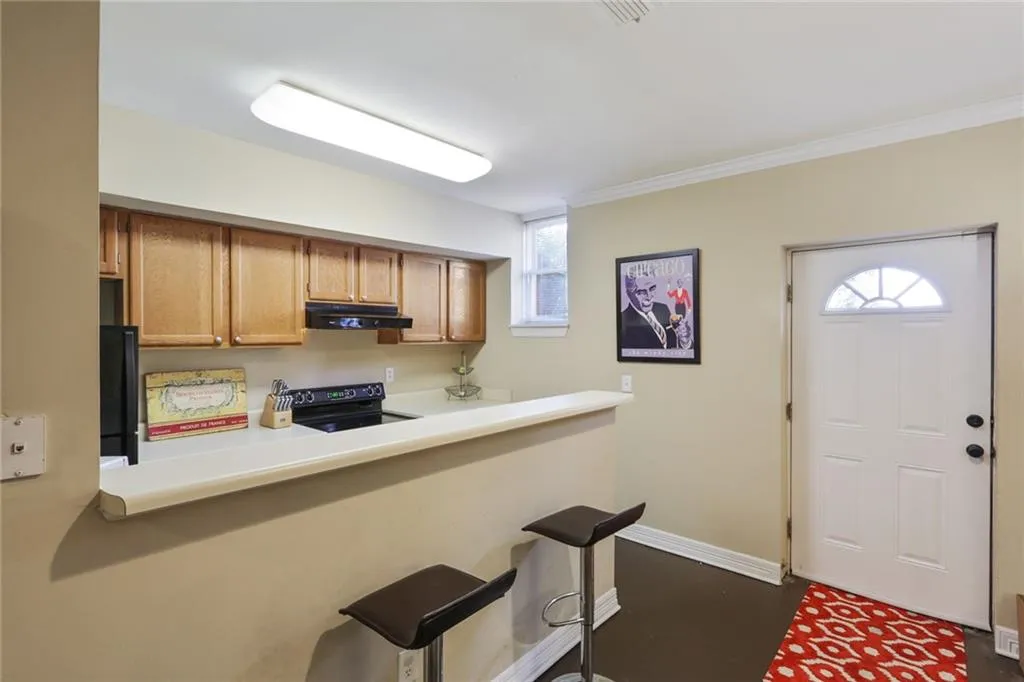 640 W Northway Lane, Atlanta, Georgia 30342, 5 Bedrooms Bedrooms, ,3 BathroomsBathrooms,Residential,Sold,640 W Northway Lane,6852734