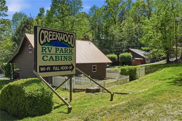 Creekwood Resort RV Park & Cabins