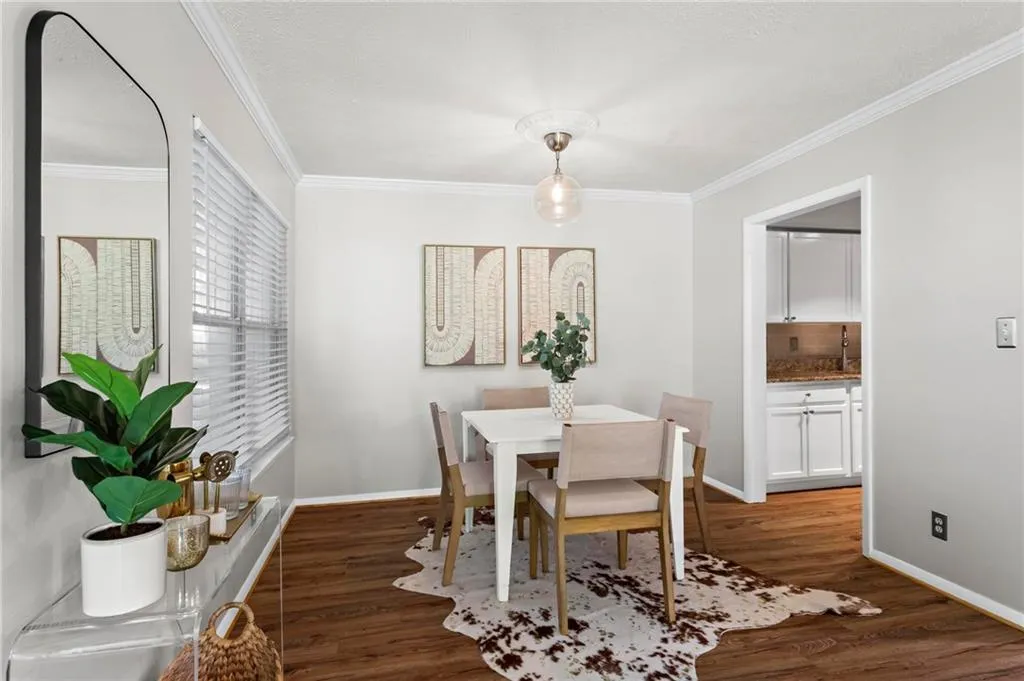 1150 Collier Road Nw Unit E3, Atlanta, Georgia 30318, 2 Bedrooms Bedrooms, ,2 BathroomsBathrooms,Residential,Sold,1150 Collier Road Nw Unit E3,7563674