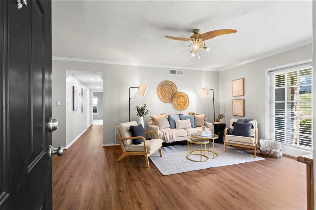1150 Collier Road Nw Unit E3, Atlanta, Georgia 30318, 2 Bedrooms Bedrooms, ,2 BathroomsBathrooms,Residential,For Sale,1150 Collier Road Nw Unit E3,7563674