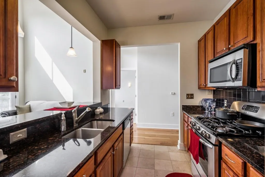 799 Hammond Drive Ne Unit 429, Sandy Springs, Georgia 30328, 2 Bedrooms Bedrooms, ,2 BathroomsBathrooms,Residential,Sold,799 Hammond Drive Ne Unit 429,5661814