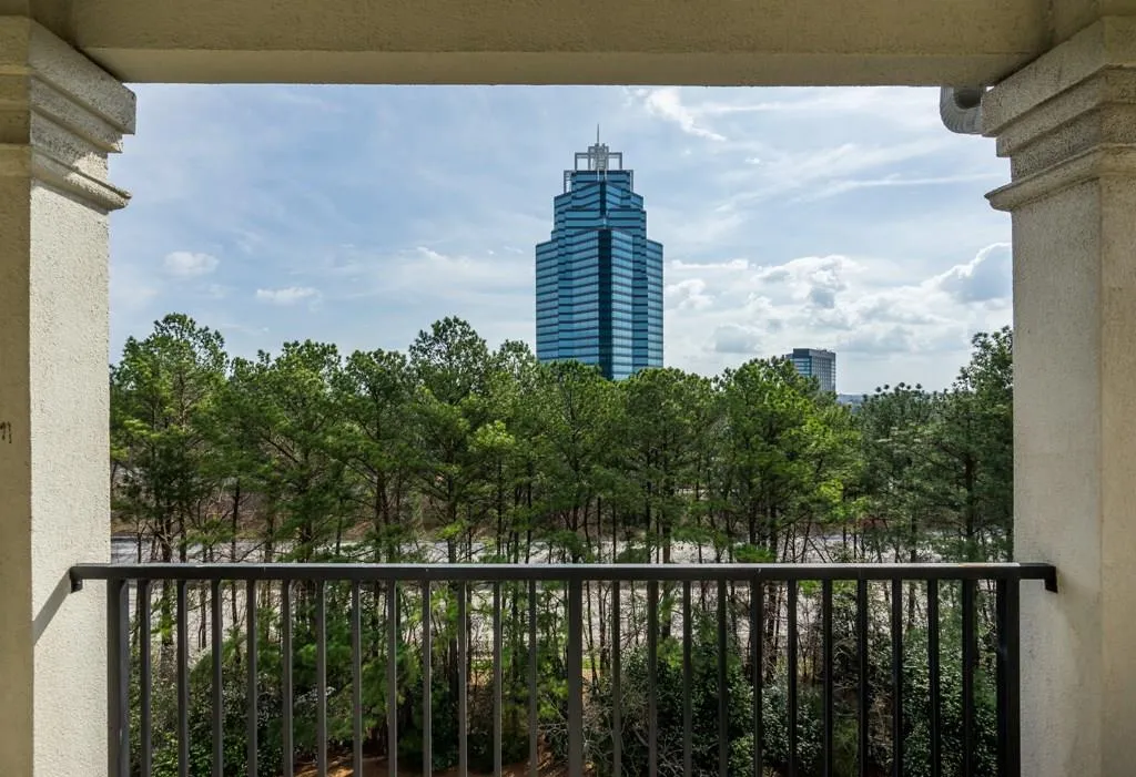 799 Hammond Drive Ne Unit 429, Sandy Springs, Georgia 30328, 2 Bedrooms Bedrooms, ,2 BathroomsBathrooms,Residential,Sold,799 Hammond Drive Ne Unit 429,5661814