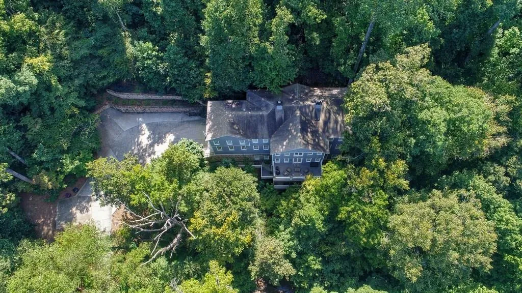 4956 Powers Ferry Road, Atlanta, Georgia 30327, 5 Bedrooms Bedrooms, ,4 BathroomsBathrooms,Residential,Sold,4956 Powers Ferry Road,6073313